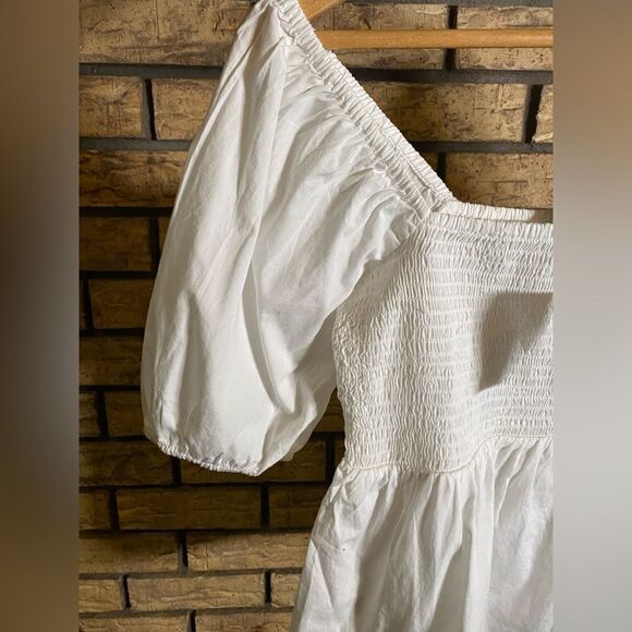 Loft white off shoulder top NWT‎ - Picture 2 of 7